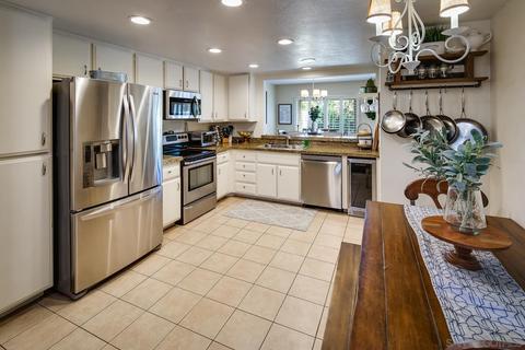 6540 Corte Montecito, Carlsbad, CA 92009 photo 5
