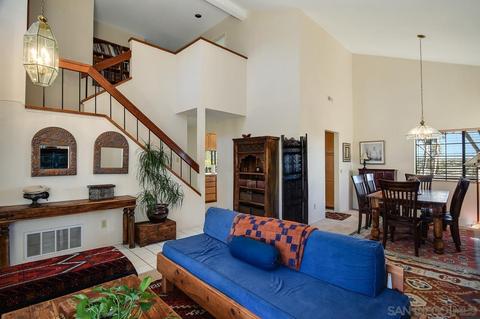 2742 Olympia Dr, Carlsbad, CA 92010 photo 5