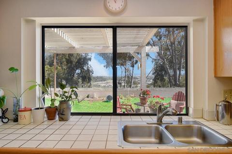 2742 Olympia Dr, Carlsbad, CA 92010 photo 8