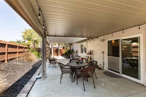 8538 Paseo De Los Castillos, Santee, CA 92071 photo 18