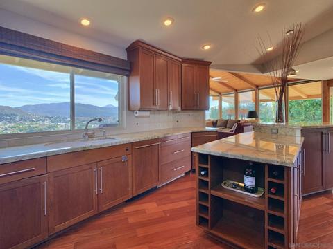 1582 Shadow Knolls Dr, El Cajon, CA 92020 photo 15