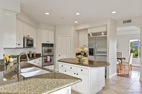 3738 Emma Rd, Vista, CA 92084 photo 9