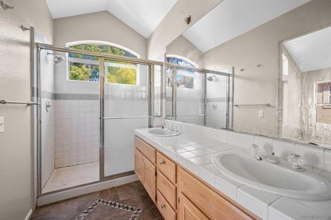 4724 Via Escala, Oceanside, CA 92056 photo 10