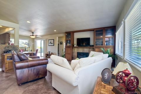 415 Pile St, Ramona, CA 92065 photo 4