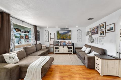 1240 E Lexington Ave, El Cajon, CA 92019 photo 5