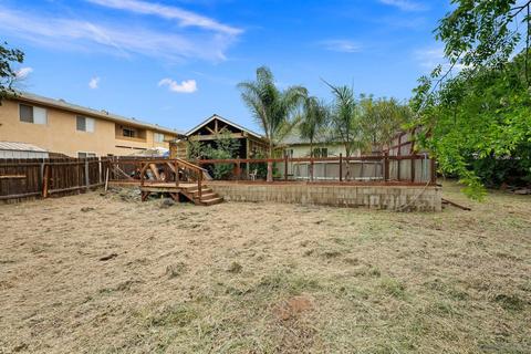 723 B St, Ramona, CA 92065 photo 4
