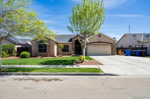 990 Evergreen Ave, Lemoore, CA 93245 photo 1