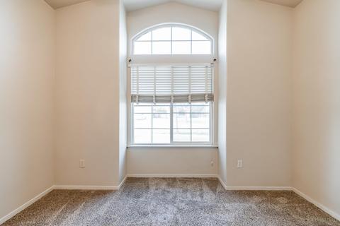 990 Evergreen Ave, Lemoore, CA 93245 photo 16