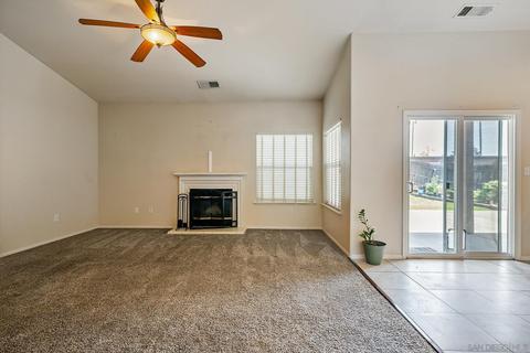 990 Evergreen Ave, Lemoore, CA 93245 photo 2