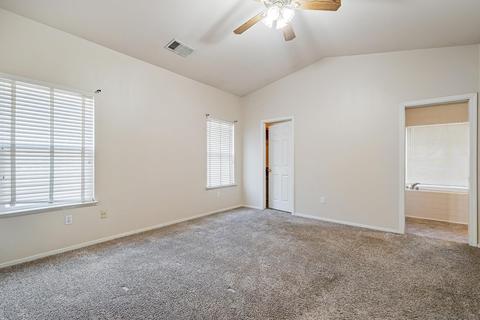 990 Evergreen Ave, Lemoore, CA 93245 photo 4