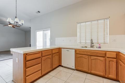 990 Evergreen Ave, Lemoore, CA 93245 photo 25