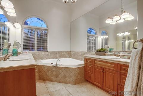 13783 Paseo Valle Alto, Poway, CA 92064 photo 22