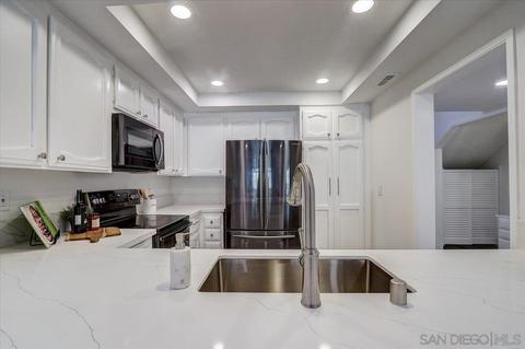 2106 Lark Gln, Escondido, CA 92026 photo 17