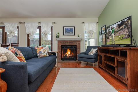 1277 Longfellow Rd, Vista, CA 92081 photo 9