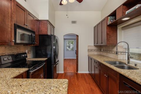 1277 Longfellow Rd, Vista, CA 92081 photo 15