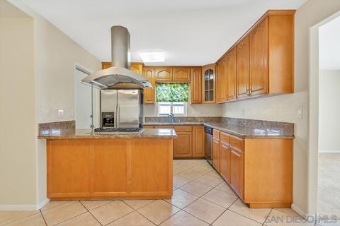 112 Frontier Dr, Oceanside, CA 92054 photo 3