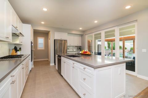 9065 W Bluff Pl, Santee, CA 92071 photo 8