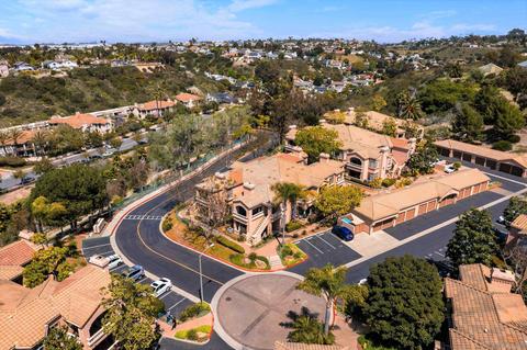 3587 Cameo Dr #24, Oceanside, CA 92056 photo 2