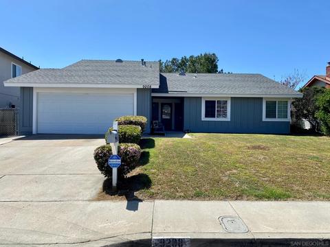9208 Lake Country Dr, Santee, CA 92071 photo 1