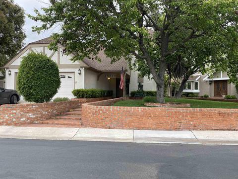 10828 Charing Cross Rd, Spring Valley, CA 91978 photo 2