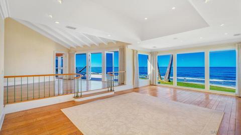 7068 Neptune Pl, La Jolla, CA 92037 photo 10