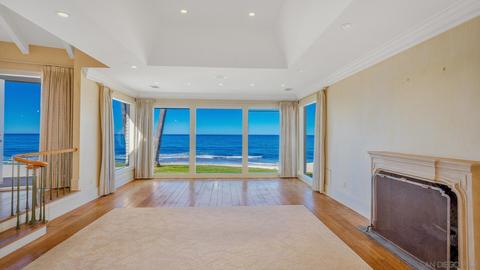 7068 Neptune Pl, La Jolla, CA 92037 photo 9