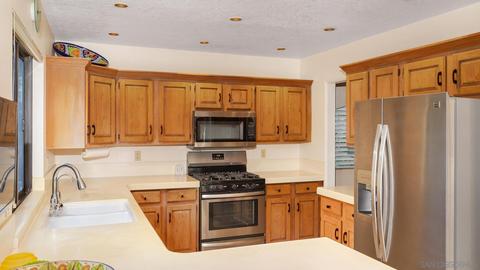 1129 Destree Rd, Escondido, CA 92027 photo 6
