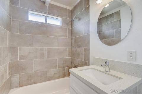 712 N Citrus Ave, Vista, CA 92084 photo 8