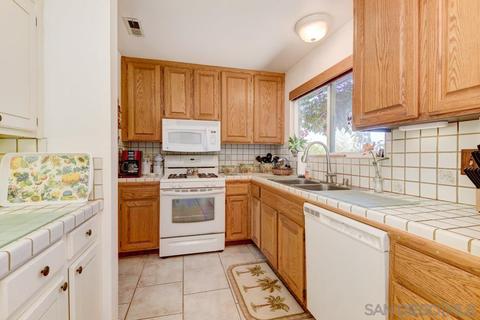 1713 Lemon Heights Dr, Oceanside, CA 92056 photo 7