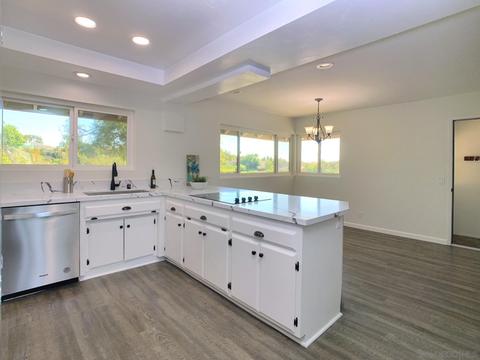 655 Tumble Creek Ln, Fallbrook, CA 92028 photo 13
