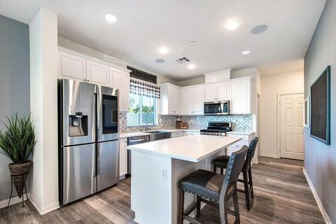 8713 Camden Dr, Santee, CA 92071 photo 12