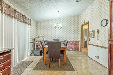 37327 28th E, Palmdale, CA 93550 photo 8