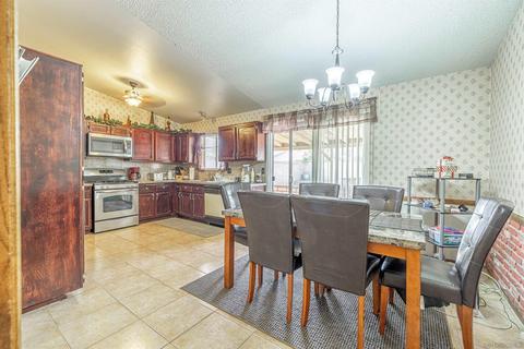37327 28th E, Palmdale, CA 93550 photo 7