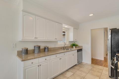 8822 Kenwood Dr, Spring Valley, CA 91977 photo 9