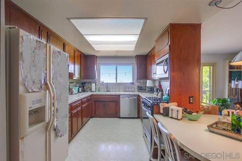 1637 Laurel, Oceanside, CA 92054 photo 11