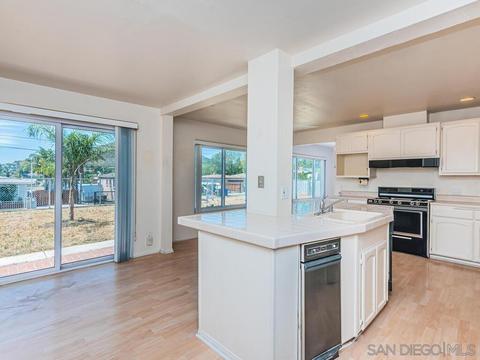 8029 Wonder Ln, El Cajon, CA 92021 photo 5
