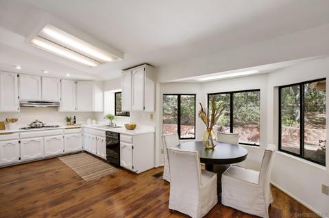 28033 Oak Ranch Rd, Escondido, CA 92026 photo 14