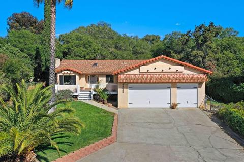 28033 Oak Ranch Rd, Escondido, CA 92026 photo 2
