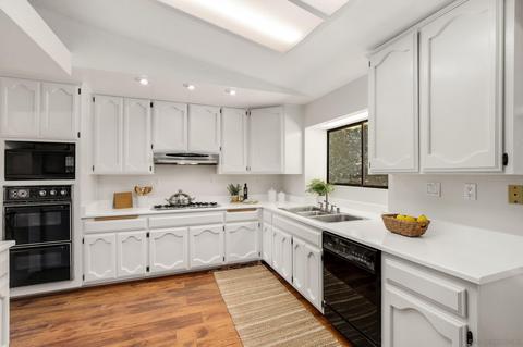 28033 Oak Ranch Rd, Escondido, CA 92026 photo 12