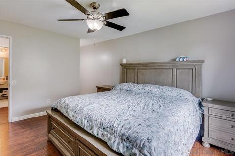 206 Holiday Way, Oceanside, CA 92057 photo 9