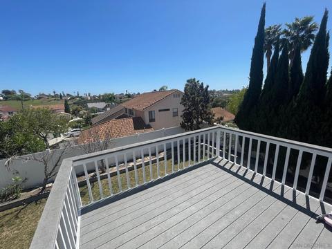3861 Stanford Dr, Oceanside, CA 92056 photo 3