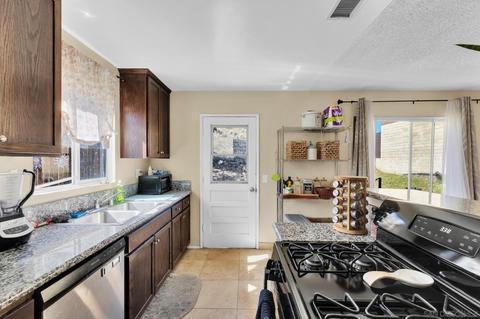 14270 Olde Highway 80, El Cajon, CA 92021 photo 17