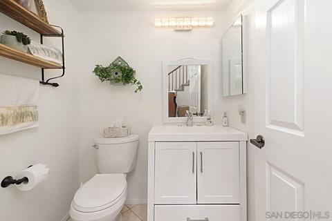 2565 Coronado Pl, Vista, CA 92081 photo 15