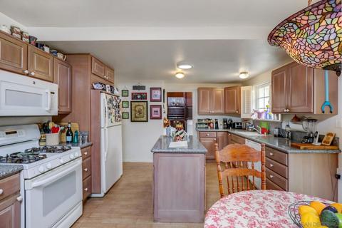 3515 Oak Cliff Dr, Fallbrook, CA 92028 photo 7