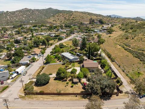 8138 Amelia Dr, El Cajon, CA 92021 photo 7