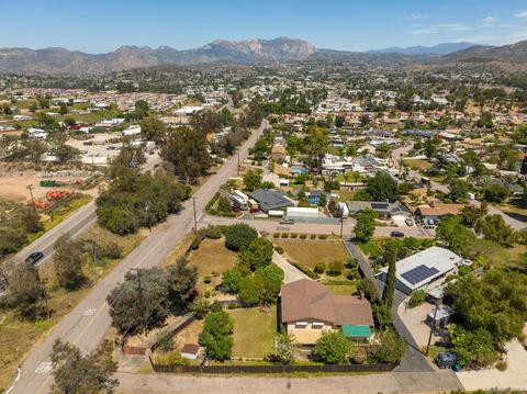 8138 Amelia Dr, El Cajon, CA 92021 photo 5