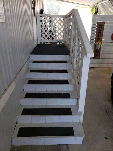 271 Lakeside Ln, Oceanside, CA 92056 photo 33