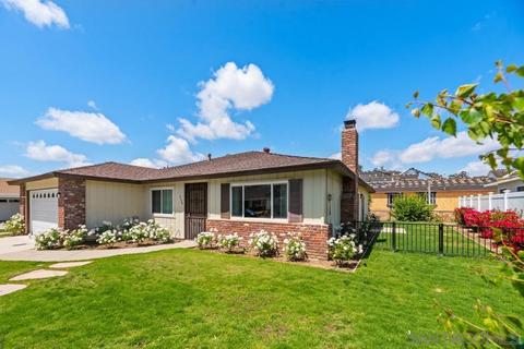1130 La Mirada Ave, Escondido, CA 92026 photo 2