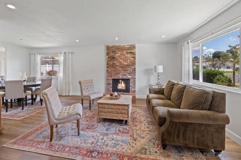 1130 La Mirada Ave, Escondido, CA 92026 photo 4