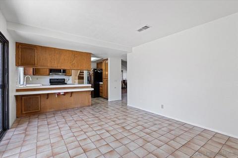 1689 Havenwood Dr, Oceanside, CA 92056 photo 11